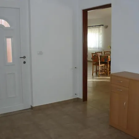 Fuer Sechs Personen Apartamento Pula