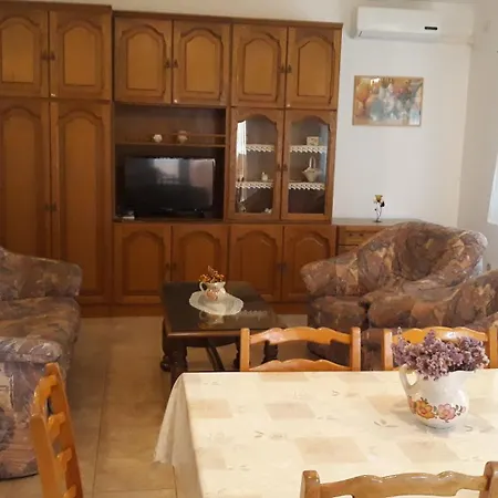 Fuer Sechs Personen Apartment *