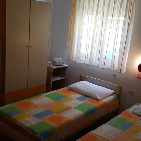 Ferienwohnung für sechs Personen * Pula