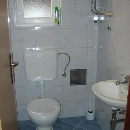 Apartment Fuer Sechs Personen *